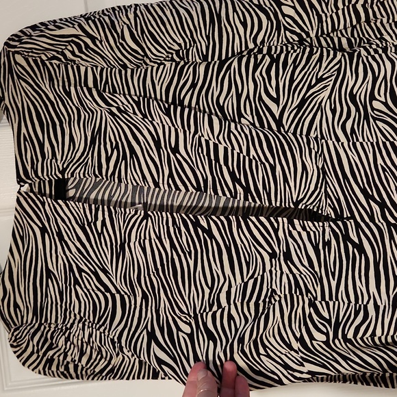 NWT H&M Open Back Animal Print Mini Dress - Picture 3 of 5